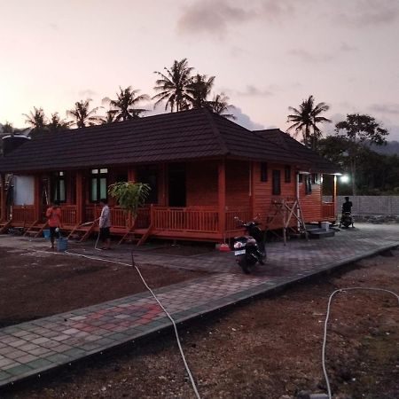 Mandalika Queen Hostel Kuta  외부 사진
