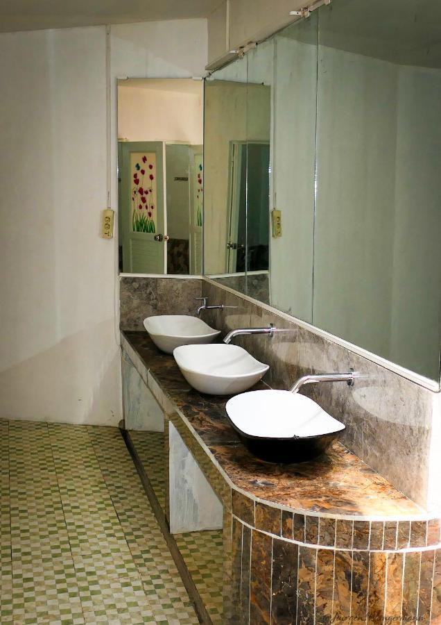 Mandalika Queen Hostel Kuta  외부 사진